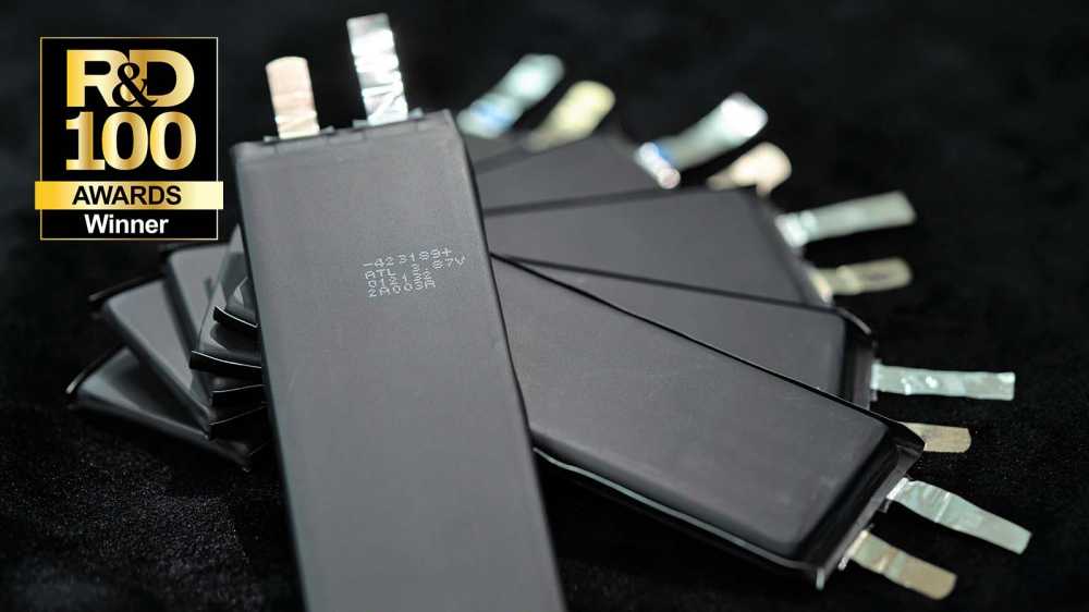 具超薄及安全性能塗層的無隔膜鋰離子電池