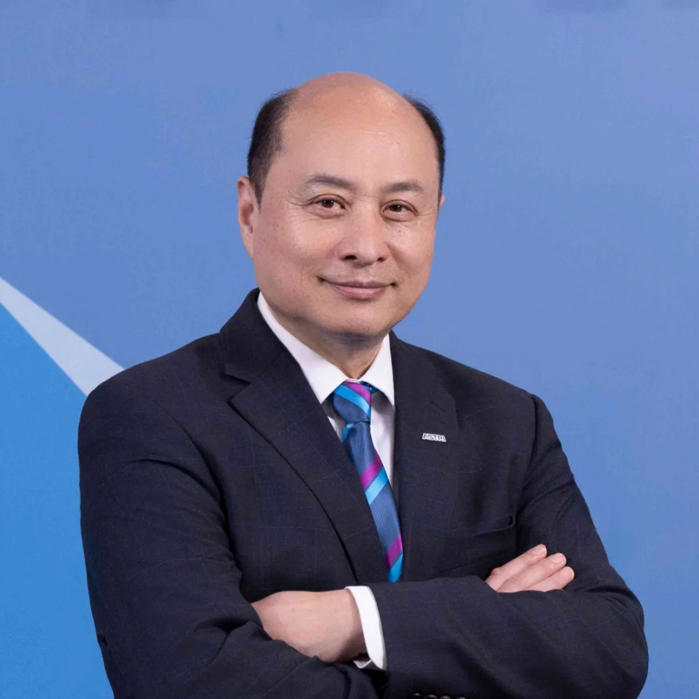 黃莹博士