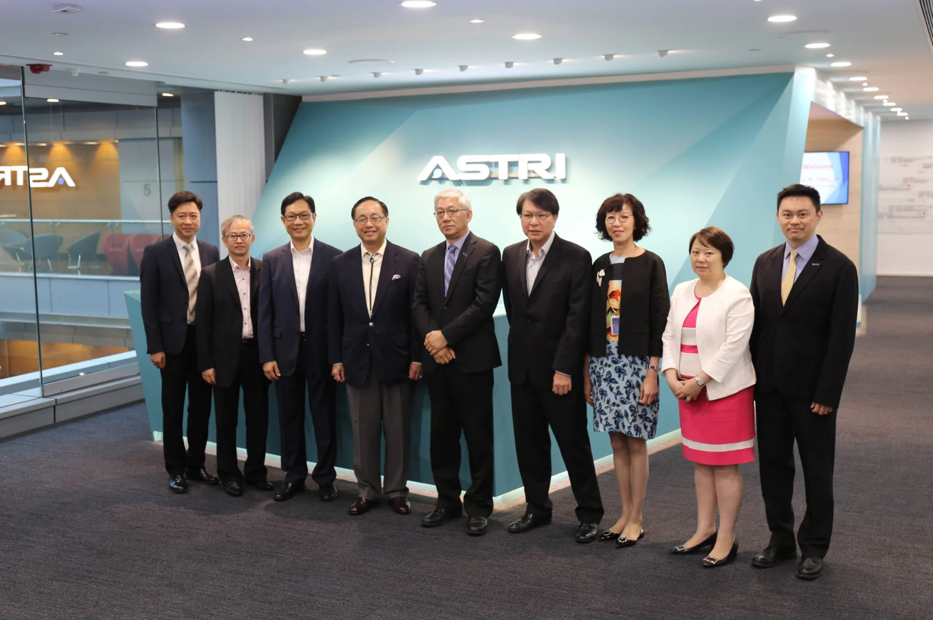 創科局局長楊偉雄到訪應科院