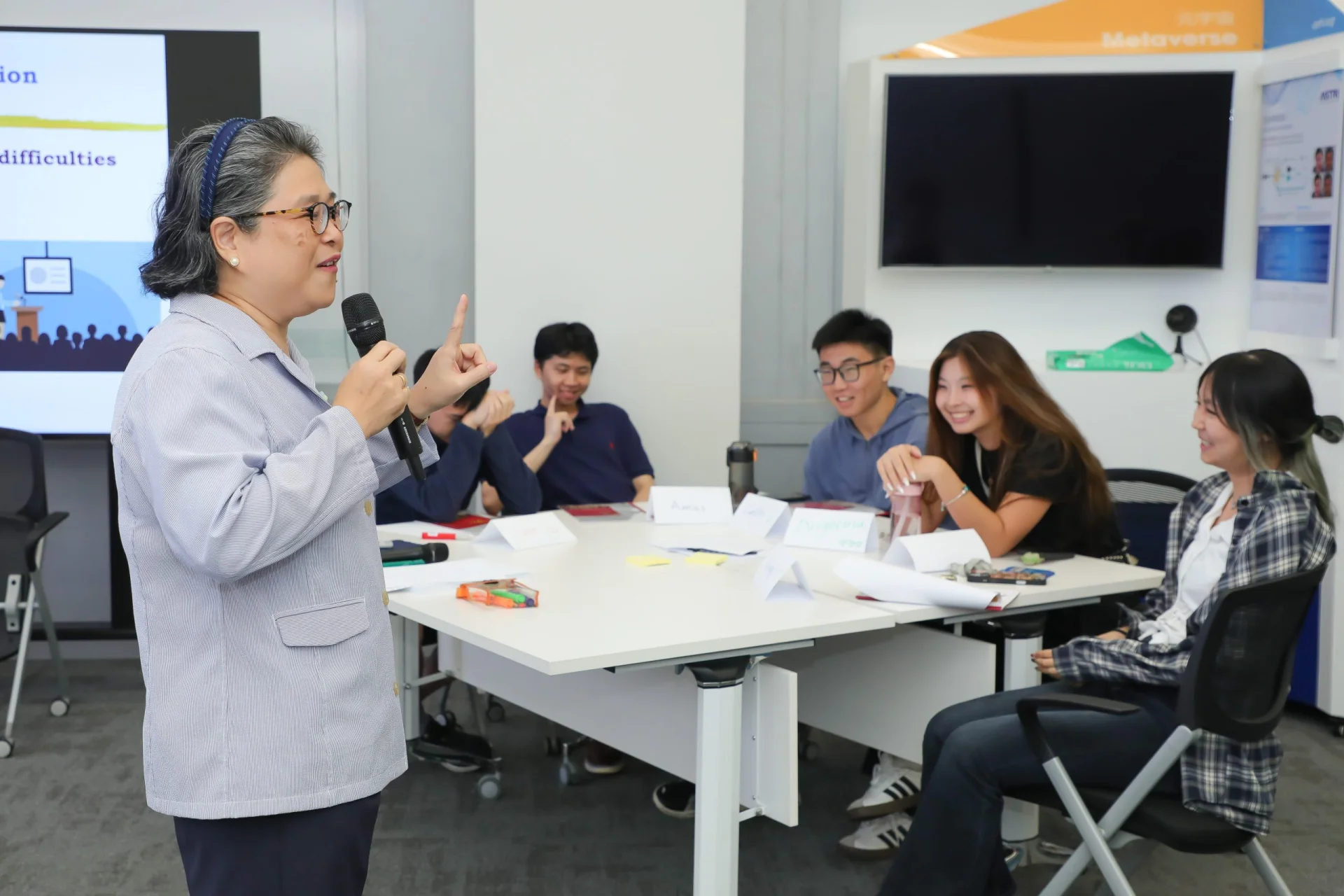The interns find the presentation skills workshop highly beneficial
