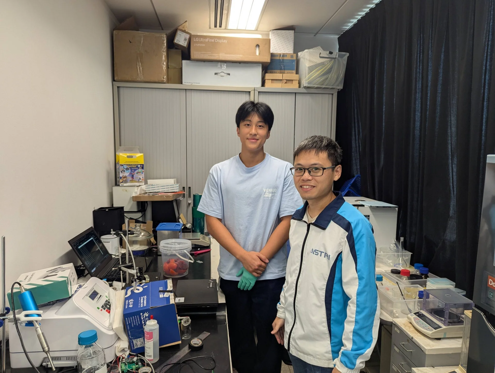 Rusell Lam (left) with his mentor Mr Landis Yu (right)