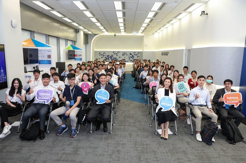 ASTRI Summer Internship Programmes Kick-off  100 Interns Learn about Hong Kong I&T Ecosystem through Hands-on R&D Experience
