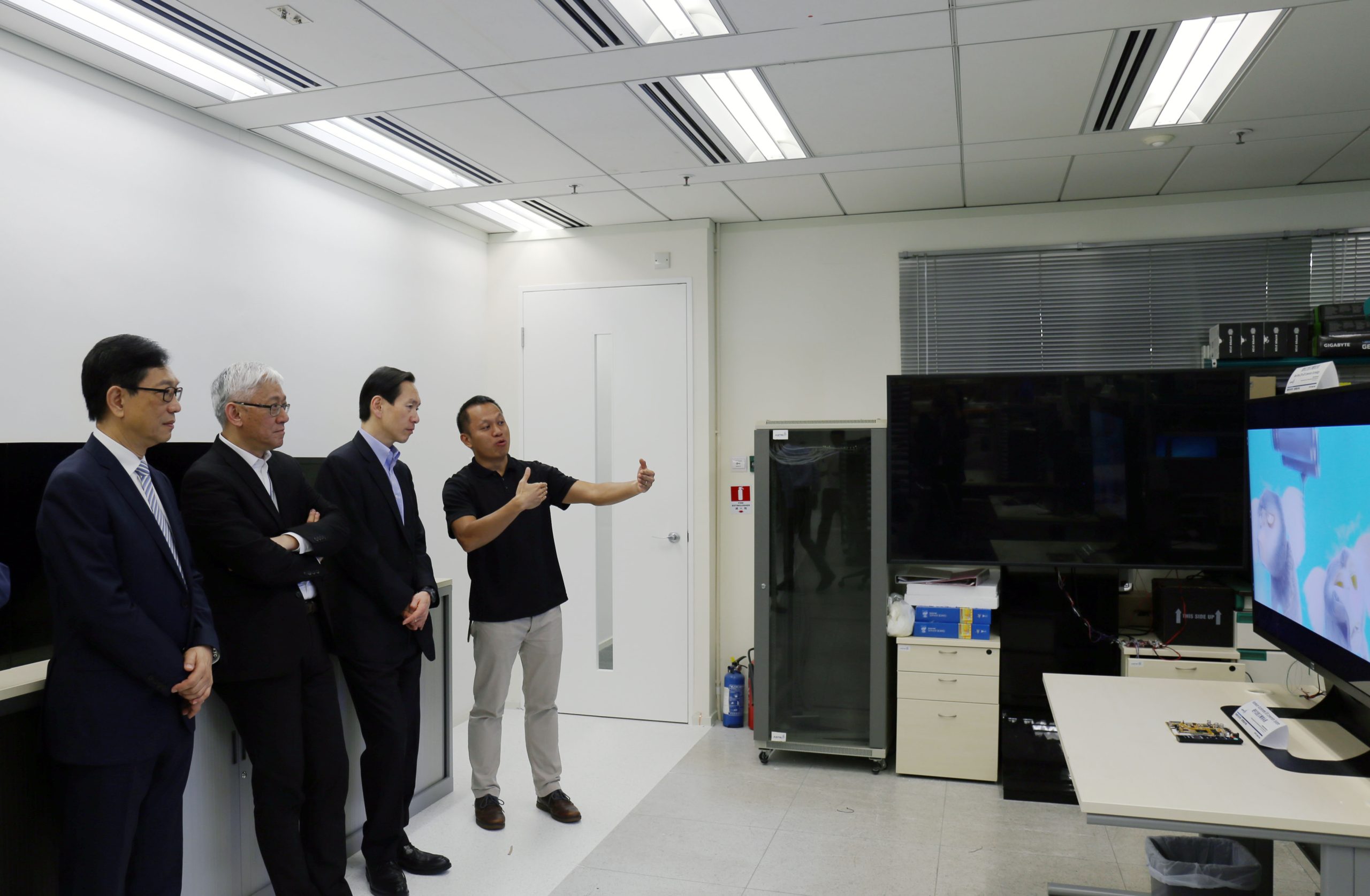 2016-05-20 Bernard Chan visit 3